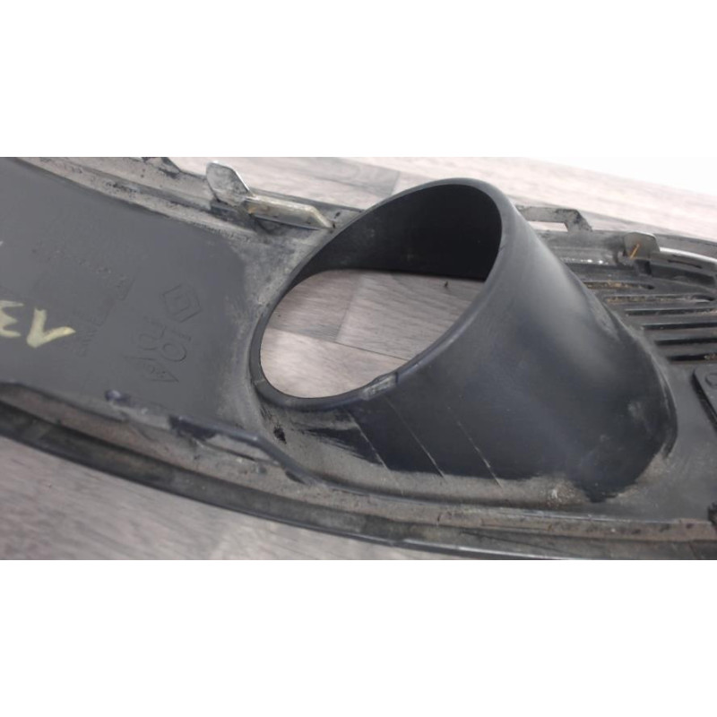 Enjoliveur anti brouillard RENAULT MEGANE 4 PHASE 1 d’occasion