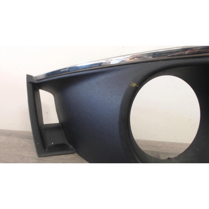Enjoliveur anti brouillard RENAULT MEGANE 4 PHASE 1 d’occasion