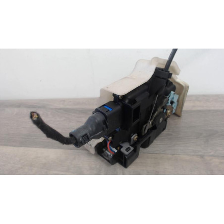 Serrure avant droit VOLKSWAGEN GOLF 5 d’occasion