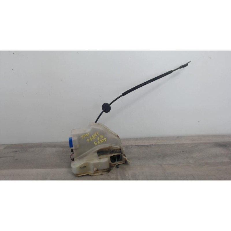 Serrure avant gauche VOLKSWAGEN GOLF 5 d’occasion