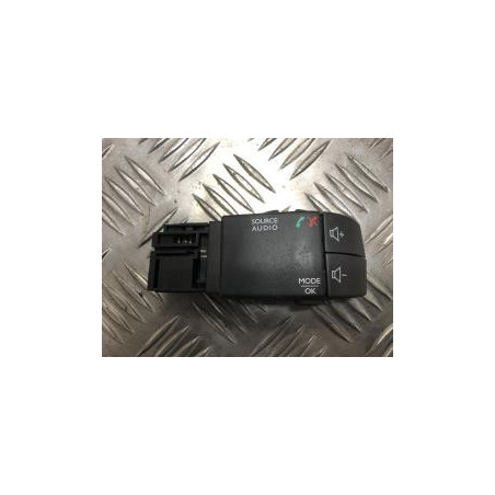Commande autoradio DACIA SANDERO 2 PHASE 2 d’occasion