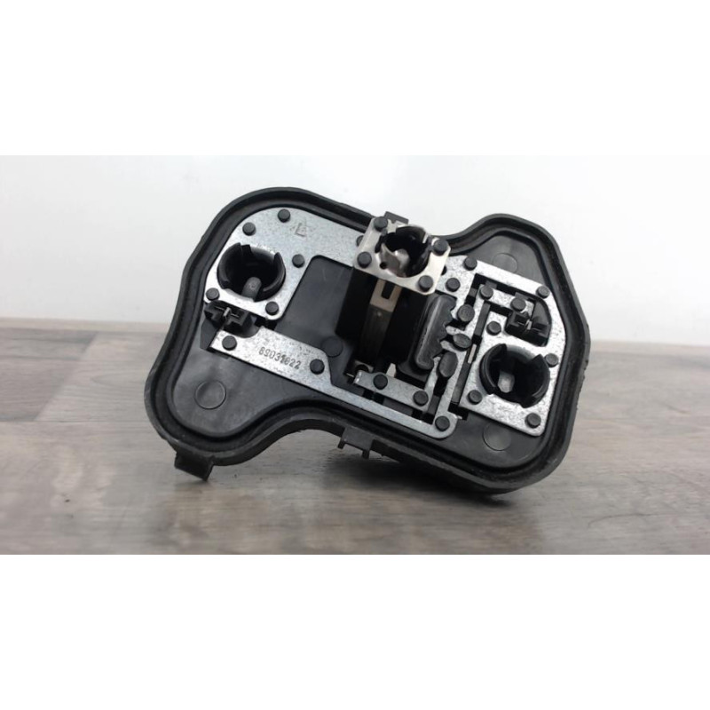 Platine feu arriere gauche VOLKSWAGEN GOLF 5 d’occasion