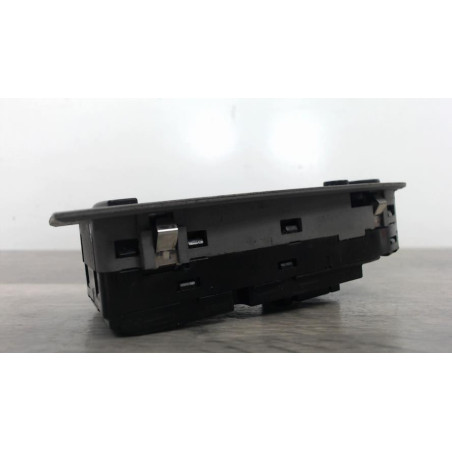 Interrupteur de leve vitre avant gauche BMW SERIE 3 E90 PHASE 1 d’occasion