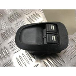 Interrupteur de leve vitre avant gauche LIGIER PROFESSIONAL M.GO 0.5 DCI RéVOLUTION d’occasion
