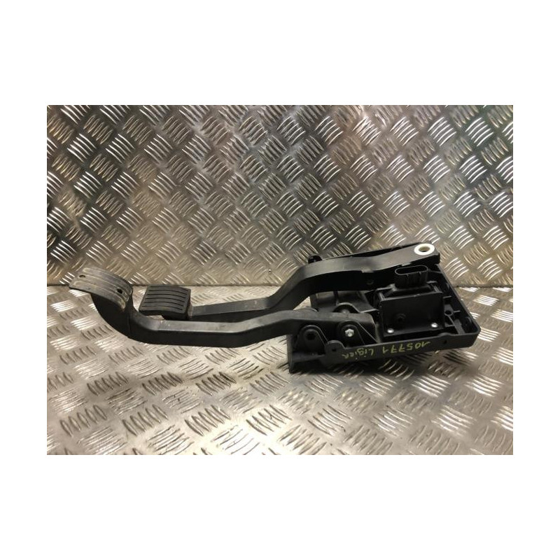 Pedalier LIGIER PROFESSIONAL M.GO 0.5 DCI RéVOLUTION d’occasion