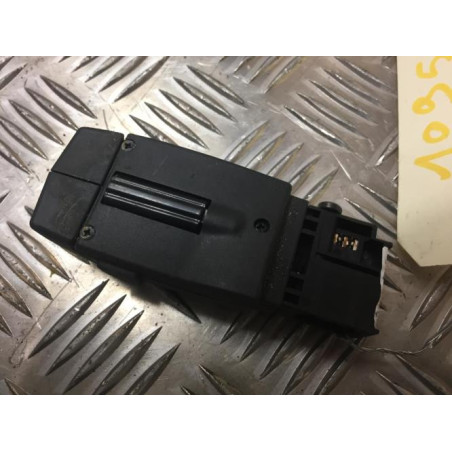 Commande autoradio RENAULT CLIO 4 PHASE 1 d’occasion