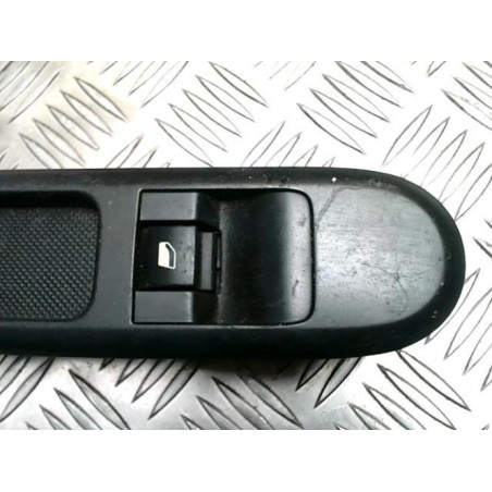 Interrupteur de leve vitre avant droit PEUGEOT 3008 1 PHASE 1 d’occasion