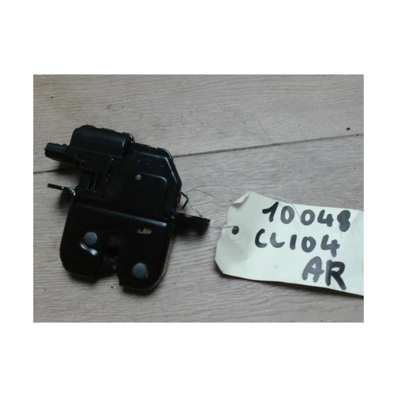 Serrure de coffre RENAULT CLIO 4 PHASE 1 d’occasion