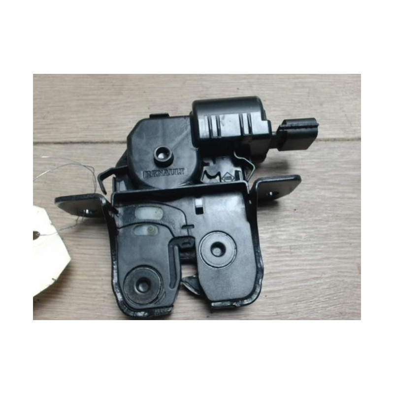 Serrure de coffre RENAULT CLIO 4 PHASE 1 d’occasion