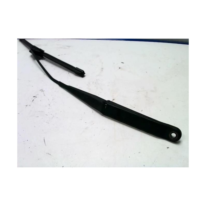 Bras essuie glace avant droit FIAT PUNTO 2 PHASE 1 d’occasion