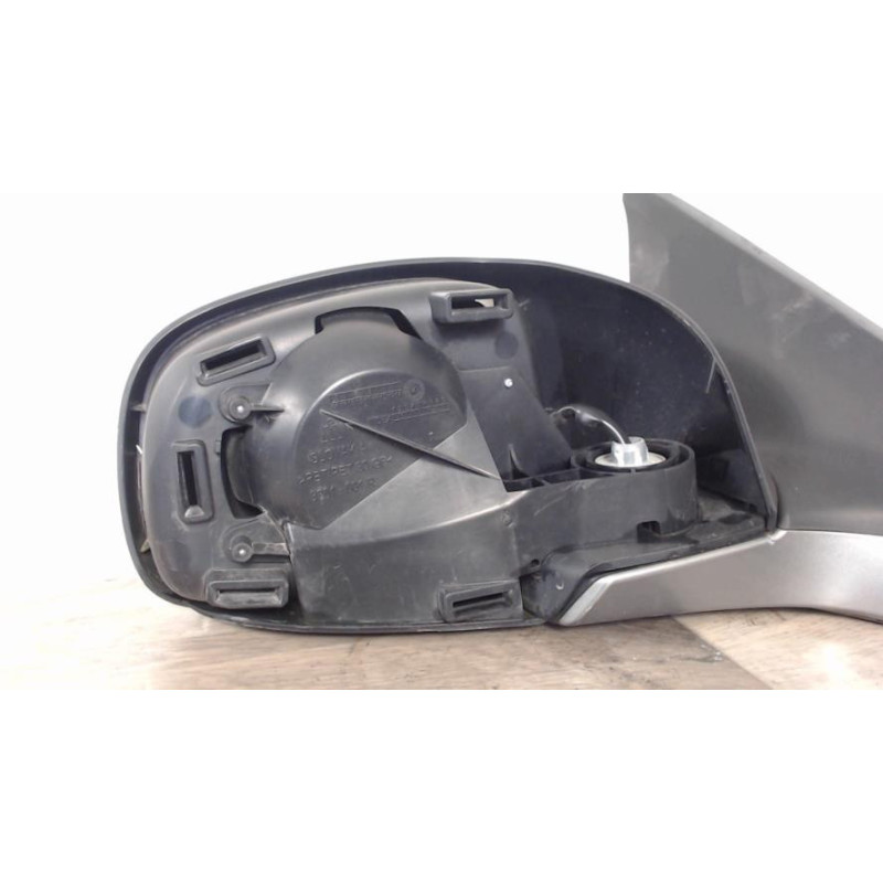Retroviseur droit SUZUKI SWIFT 3 d’occasion