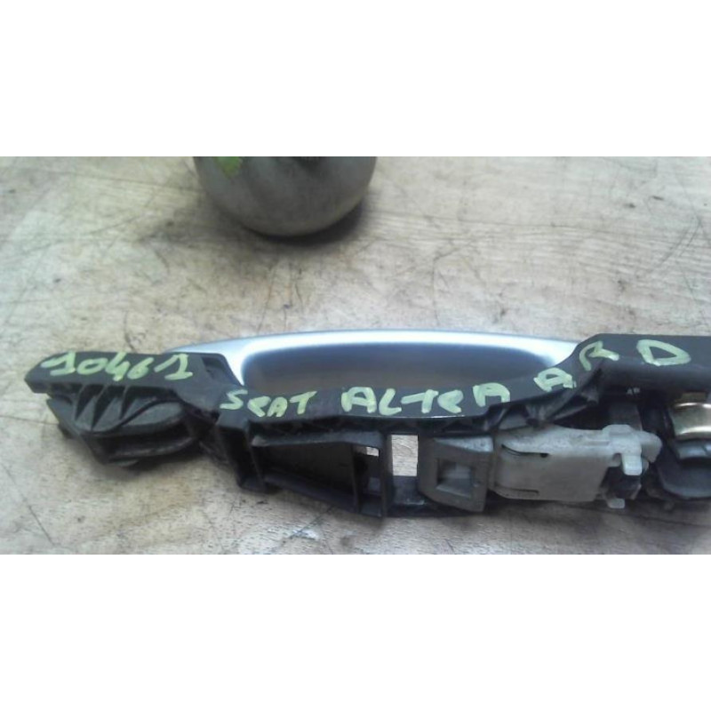 Poignee porte arriere droit SEAT ALTEA PHASE 1 d’occasion