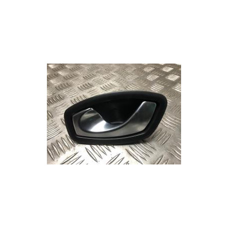 Poignee interieur avant gauche RENAULT CAPTUR 1 PHASE 2 d’occasion