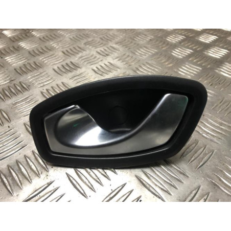 Poignee interieur avant gauche RENAULT CAPTUR 1 PHASE 2 d’occasion