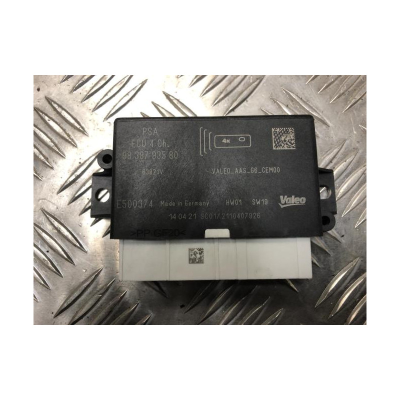 Boitier d'aide au stationnement PEUGEOT 208 2 d’occasion