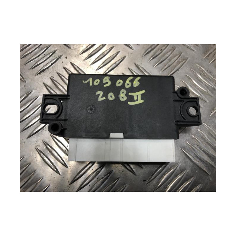 Boitier d'aide au stationnement PEUGEOT 208 2 d’occasion