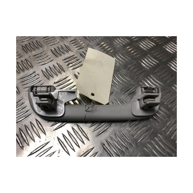Poignee de maintien arriere gauche RENAULT CLIO 4 PHASE 1 BREAK d’occasion