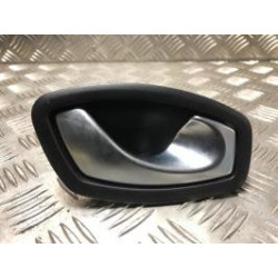 Poignee interieur avant droit RENAULT CAPTUR 1 PHASE 2 d’occasion