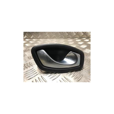 Poignee interieur avant droit RENAULT CAPTUR 1 PHASE 2 d’occasion