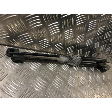 Verin de coffre RENAULT CLIO 4 PHASE 1 BREAK d’occasion
