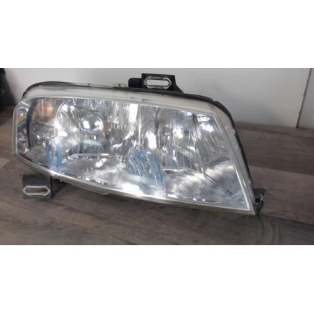 Optique avant principal droit (feux)(phare) FIAT STILO d’occasion