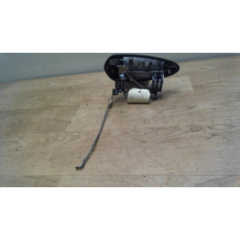Poignee porte avant droit FIAT GRANDE PUNTO d’occasion
