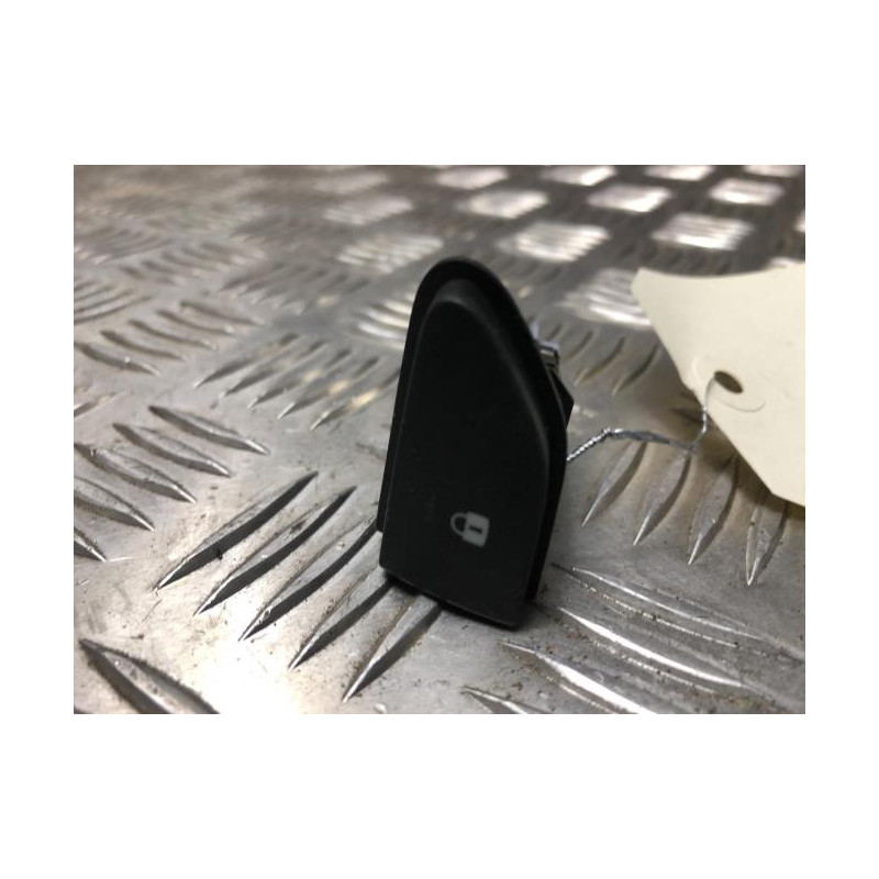 Bouton/Interrupteur RENAULT CAPTUR 1 PHASE 2 d’occasion