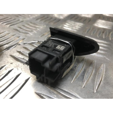 Bouton de warning RENAULT CAPTUR 1 PHASE 2 d’occasion