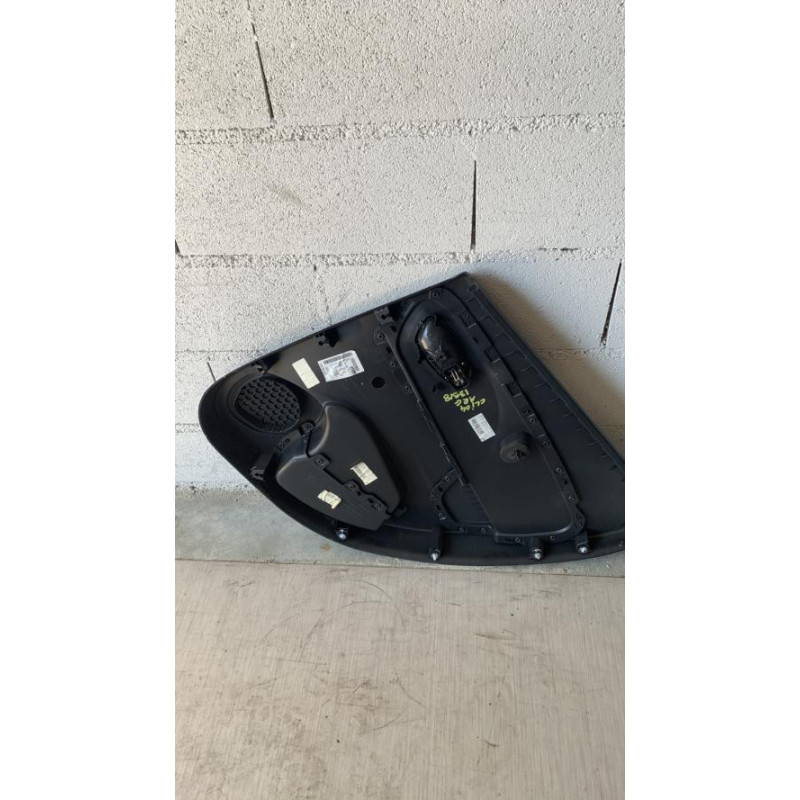 Panneau de porte arriere gauche RENAULT CLIO 4 PHASE 1 BREAK d’occasion