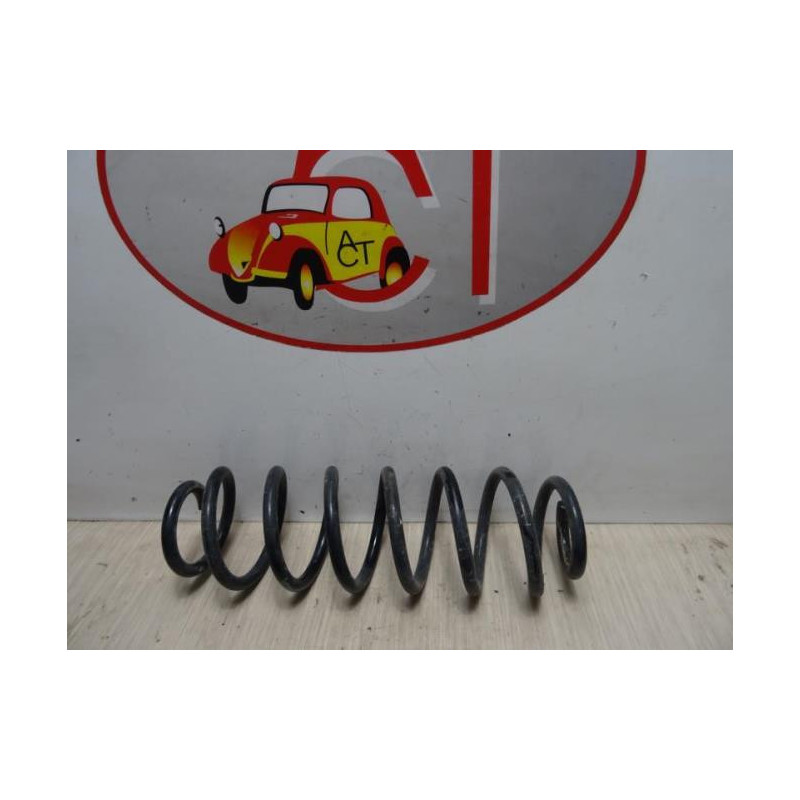 Ressort de suspension arriere droit VOLKSWAGEN GOLF PLUS PHASE 1 d’occasion