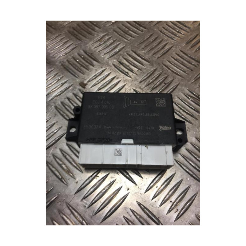 Boitier d'aide au stationnement PEUGEOT 208 2 d’occasion