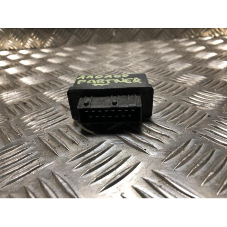 Relais electrique PEUGEOT PARTNER 2 PHASE 1 d’occasion