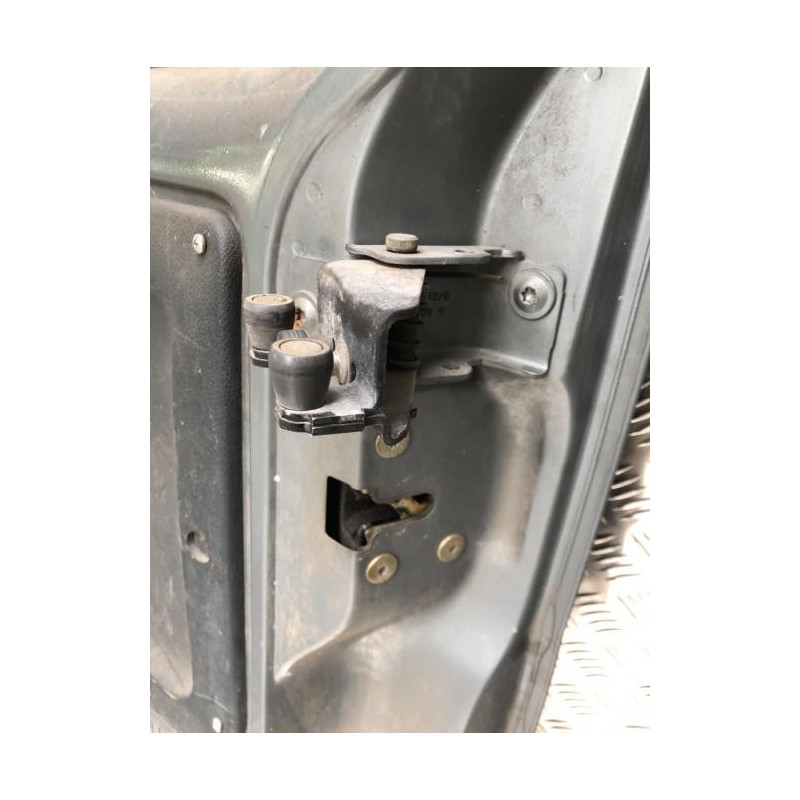 Porte laterale droit RENAULT KANGOO 1 PHASE 1 d’occasion