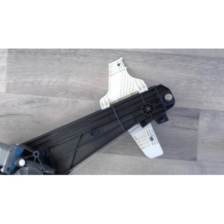 Leve vitre electrique arriere gauche PEUGEOT 3008 2 PHASE 2 d’occasion