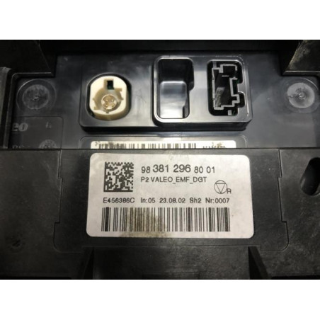 Ecran GPS PEUGEOT 208 2 d’occasion