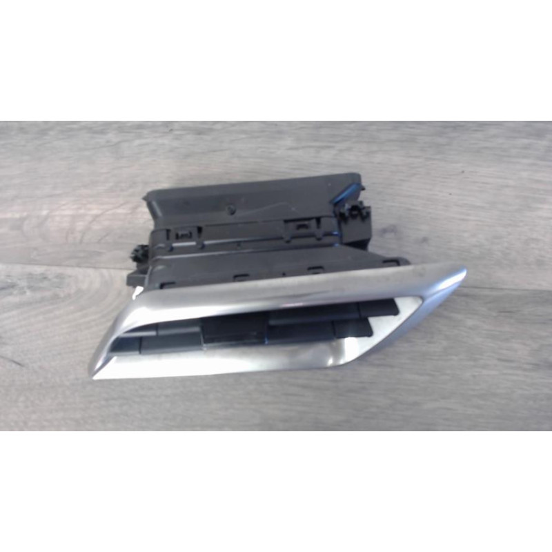 Aerateur tableau de bord avant droit PEUGEOT 3008 2 PHASE 2 d’occasion