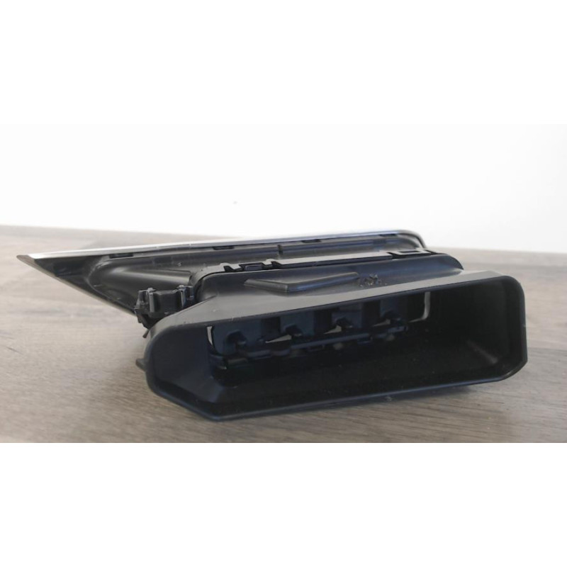 Aerateur tableau de bord avant droit PEUGEOT 3008 2 PHASE 2 d’occasion