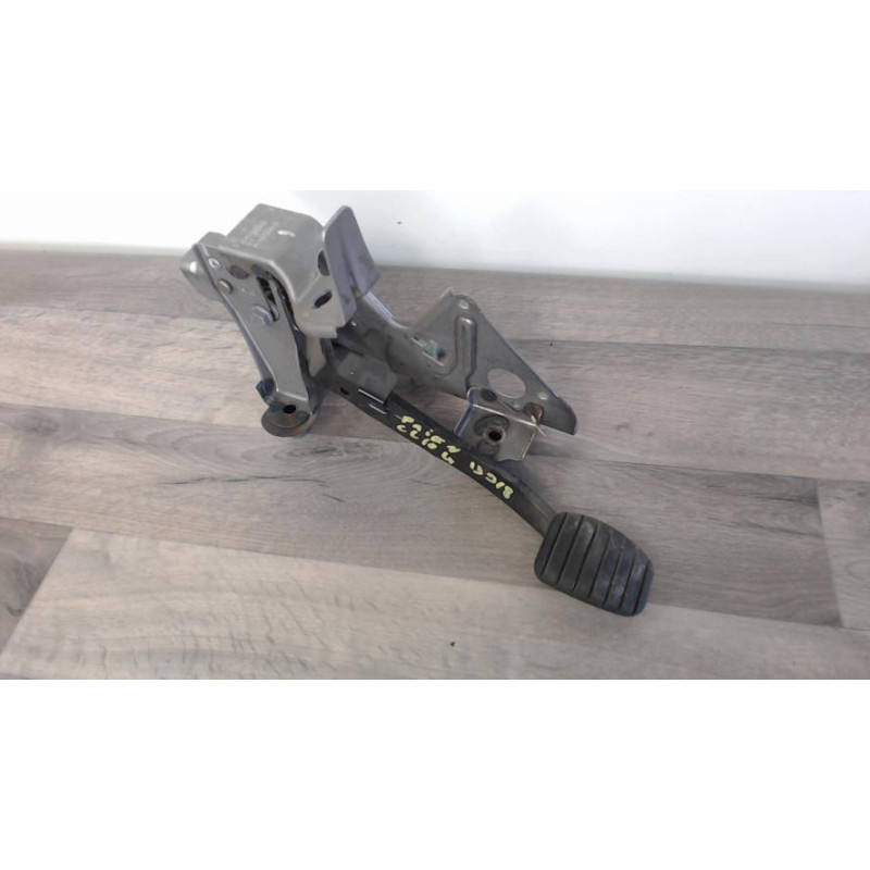 Pedale de frein RENAULT CLIO 4 PHASE 1 BREAK d’occasion