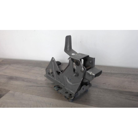 Pedale de frein RENAULT CLIO 4 PHASE 1 BREAK d’occasion