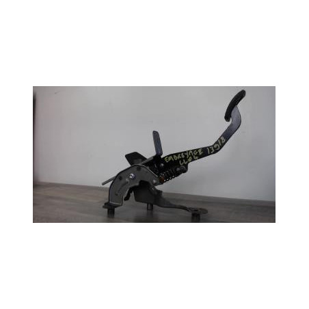 Pedale d'embrayage RENAULT CLIO 4 PHASE 1 BREAK d’occasion