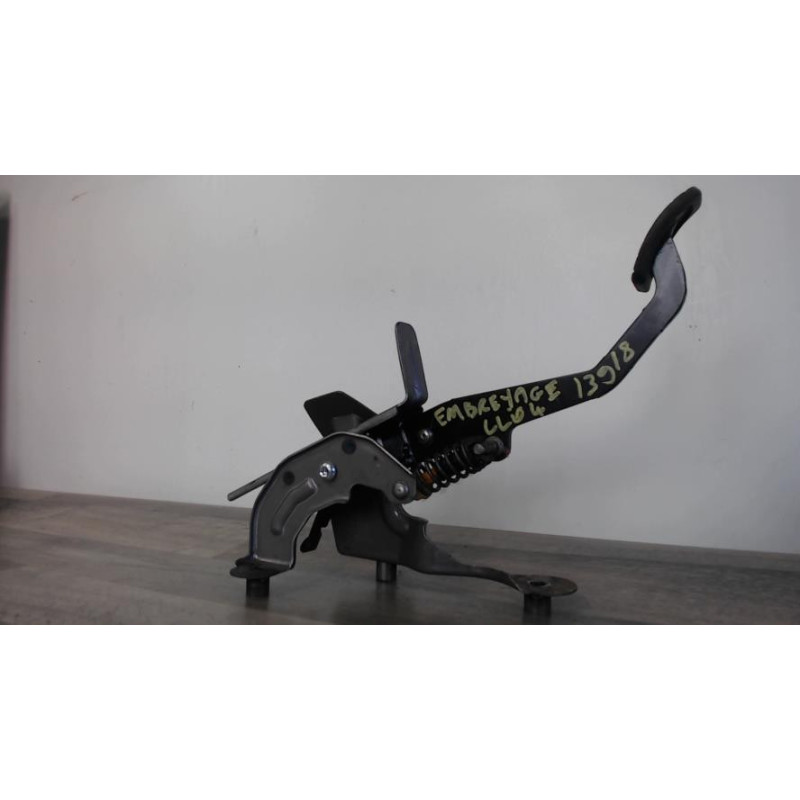 Pedale d'embrayage RENAULT CLIO 4 PHASE 1 BREAK d’occasion