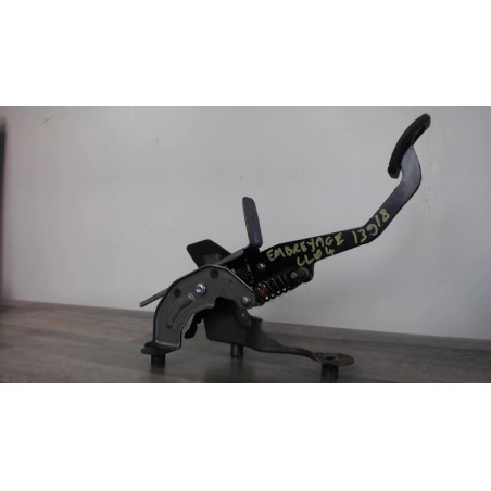 Pedale d'embrayage RENAULT CLIO 4 PHASE 1 BREAK d’occasion