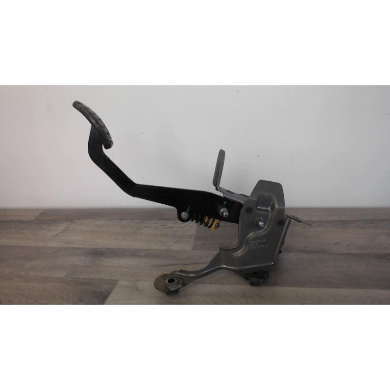Pedale d'embrayage RENAULT CLIO 4 PHASE 1 BREAK d’occasion