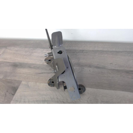 Pedale d'embrayage RENAULT CLIO 4 PHASE 1 BREAK d’occasion