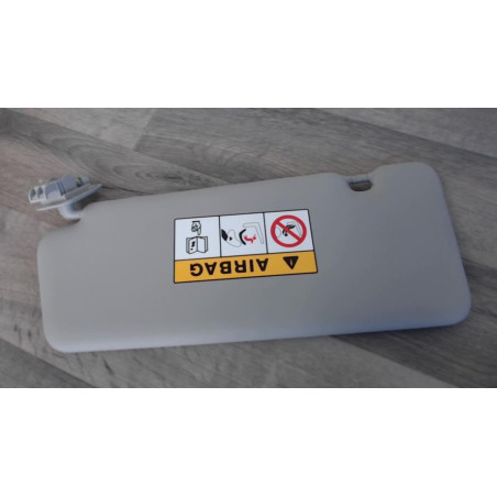 Pare soleil droit RENAULT CLIO 4 PHASE 1 BREAK d’occasion