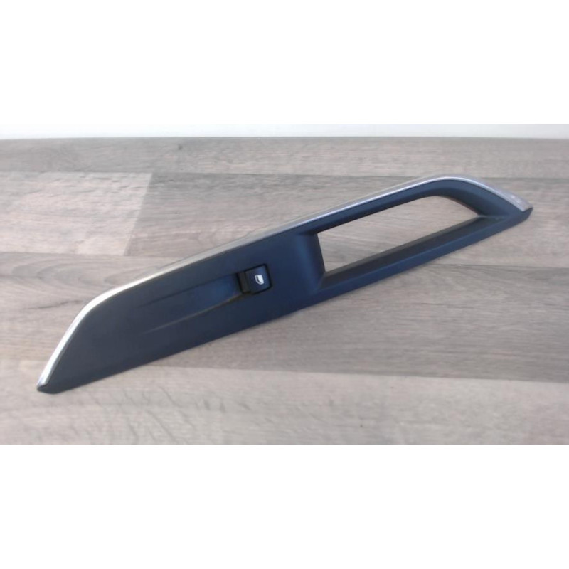 Interrupteur de leve vitre avant droit PEUGEOT 3008 2 PHASE 2 d’occasion