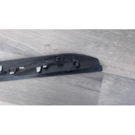 Baguette de porte avant gauche PEUGEOT 3008 2 PHASE 2 d’occasion