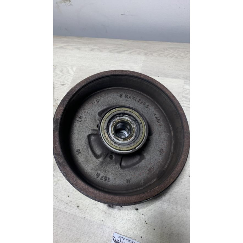 Tambour arriere droit RENAULT CLIO 4 PHASE 1 BREAK d’occasion