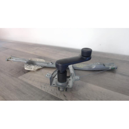 Leve vitre mecanique arriere gauche RENAULT CLIO 2 PHASE 2 d’occasion