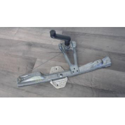 Leve vitre mecanique arriere droit RENAULT CLIO 2 PHASE 2 d’occasion
